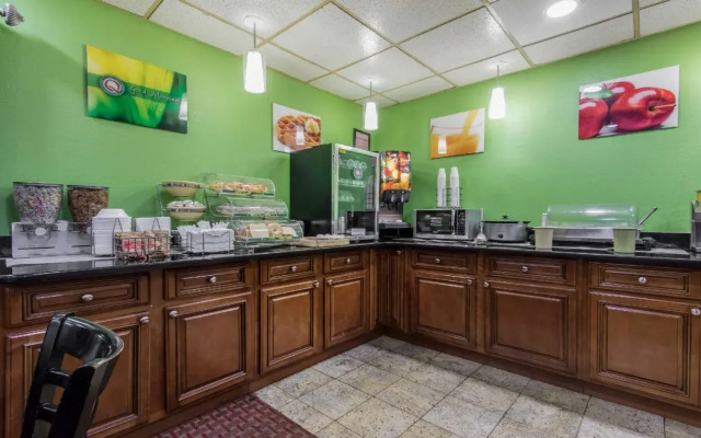 Quality Inn Hixson - Chattanooga