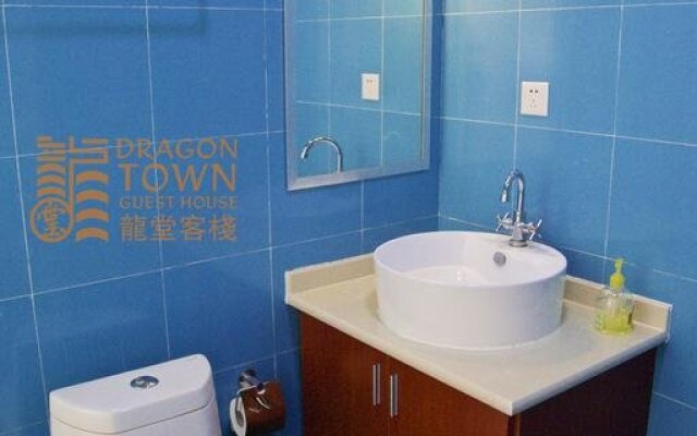 Chengdu Dragon Town Sichuan Style Hostel