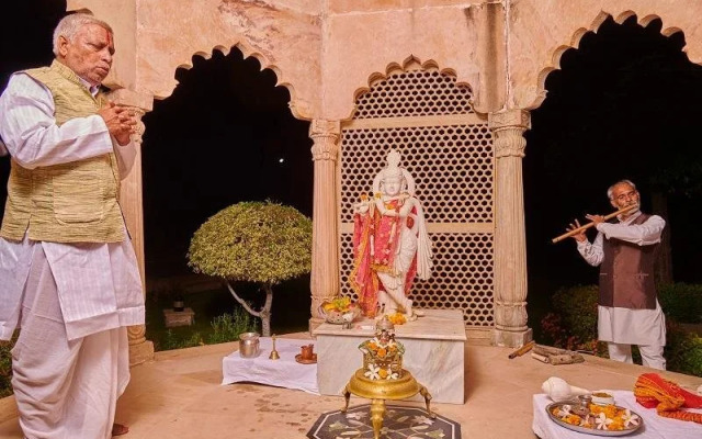 The Lalit Traveller Khajuraho