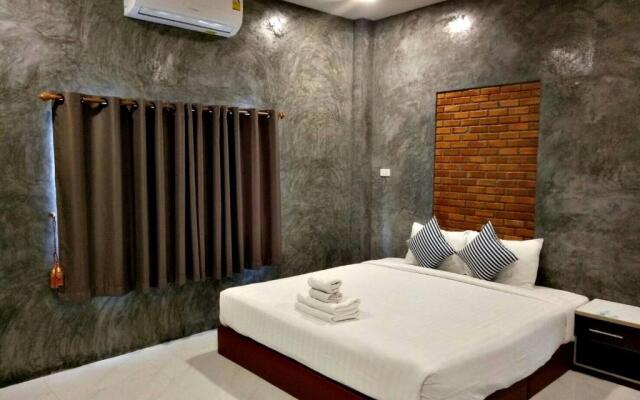 B Tel Chomthong Resort Chiang Mai