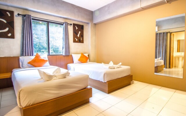 B2 Satitham (Wat Jedyod) Hotel