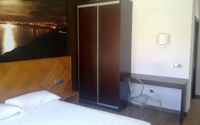 Hotel Alén do mar