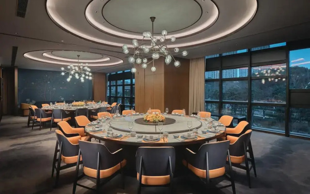 Hualuxe Kunshan Huaqiao