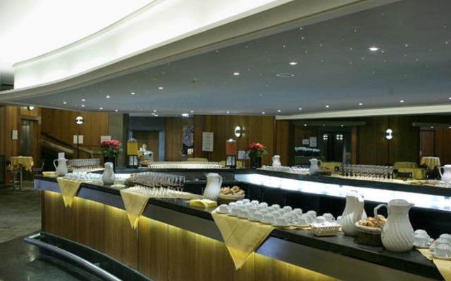 Amirauté Hotel