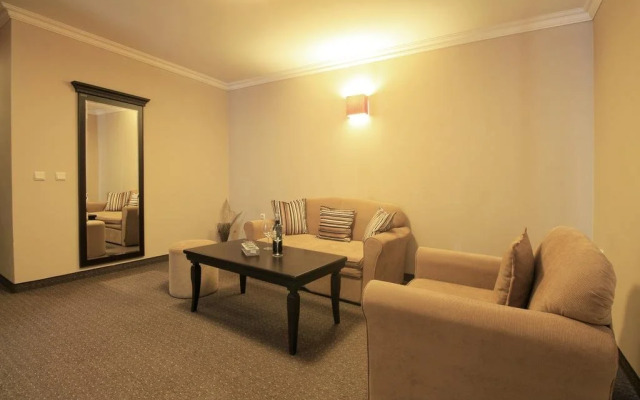Royal Park Hotel and Apartments