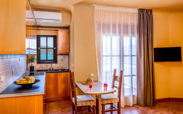 Elounda Alikes Suites & Studios