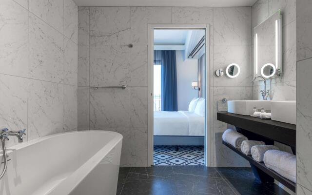 SOWELL COLLECTION Hôtel du Roi & SPA