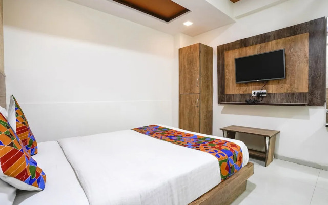 Fabhotel Galaxy I