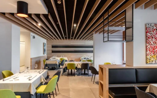 Nodo Hotel