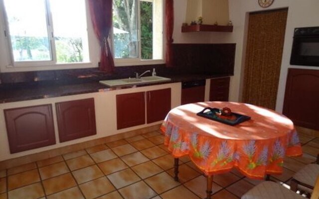 Villa With 3 Bedrooms in Saint-clément-de-rivière, With Wonderful Moun