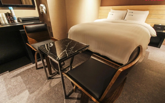Blanc Hotel Gangnam