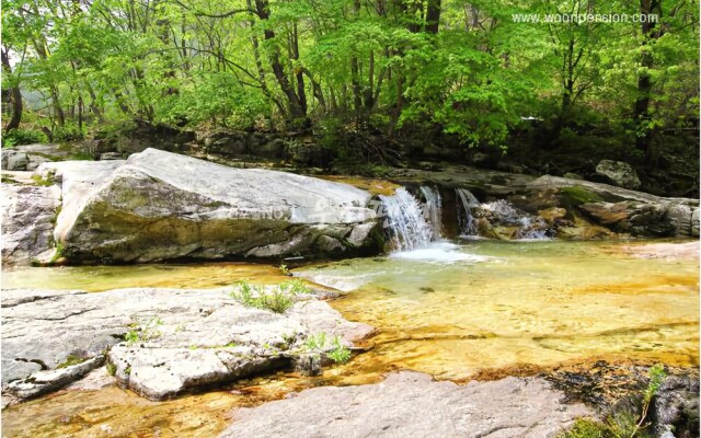 Jeongseon Click Pension