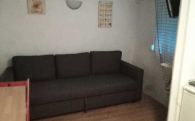 Laurel Apartment