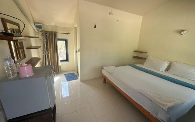 Titanic Hotel Lonely Beach Market