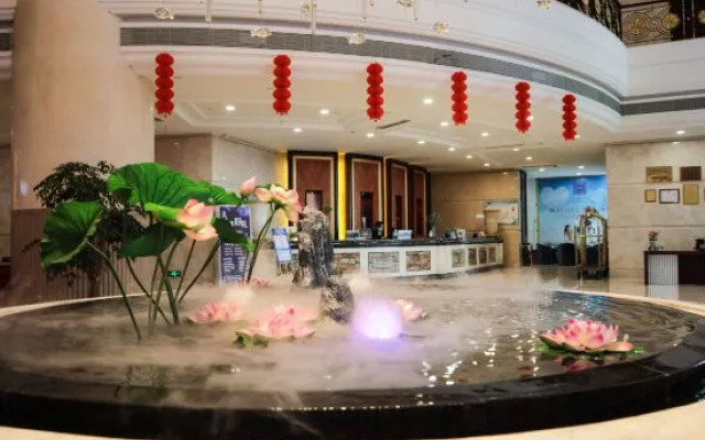 Anyang Huaqiang Nuohuating Hotel (Cultural and Sports Center Stadium)