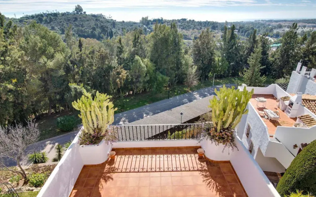 Plush Holiday Home in Marbella With Swimming Pool