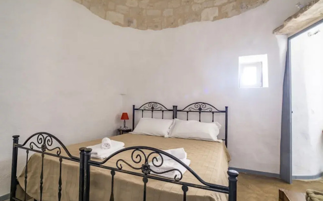 Don Diego, Trulli Villa with pool