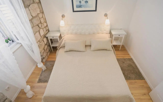 Split Old Town Suites 2