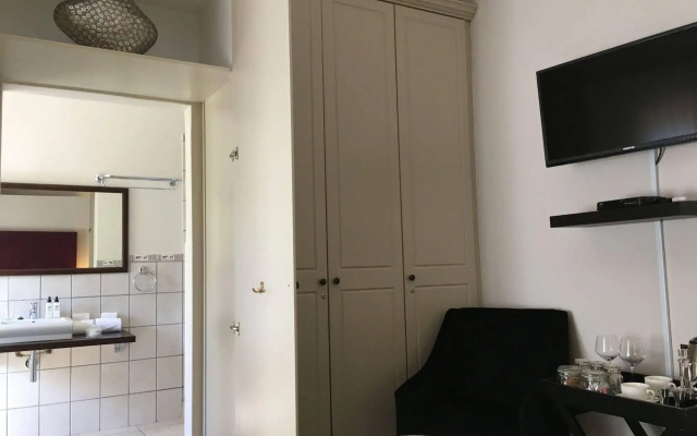 Calais Guest House