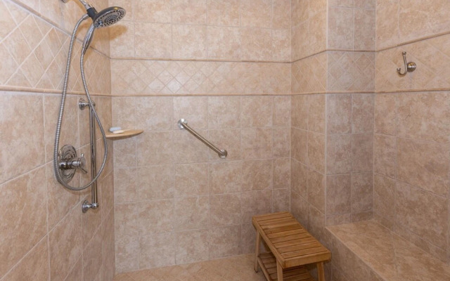 Sunrise Villa/monthly Rental 3 Bedroom Home