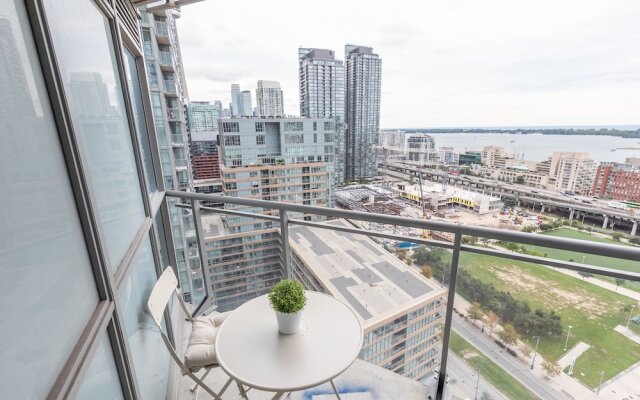 SkyTree - Lakeside Condos near CN Tower