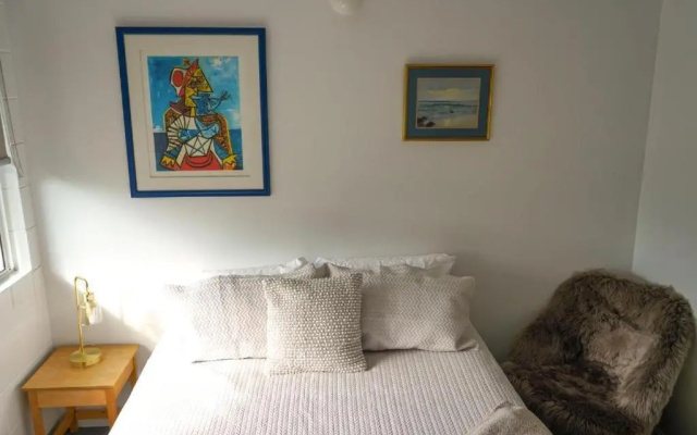 Oasis 2 On Eden – Guest Rooms – Belgian Gardens