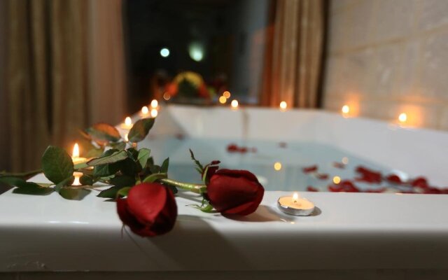 Angel Cave Suite