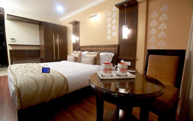 OYO 1395 Hotel Gandhi International