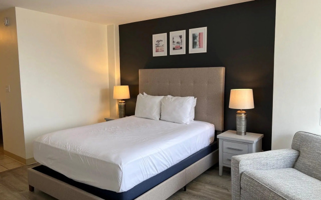 Ilikai Marina 1783 Condo - One Bedroom, Full Kitchen & Free Wifi by RedAwning