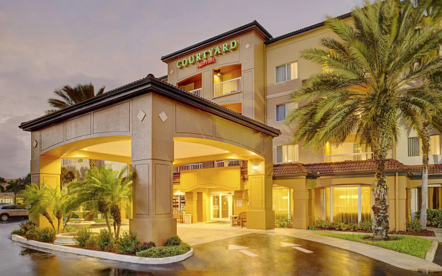 Courtyard by Marriott West Palm Beach Airport