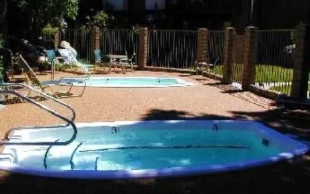 Sherwin Villas by Mammoth Res Bureau