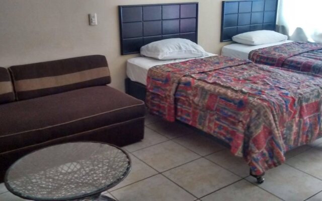 Hotel Hacienda Blue Bay