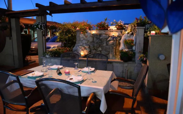 Guesthouse Tara