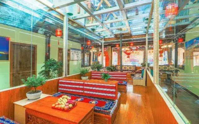 Shanrri-La Tibetan Yun·Beauty Shiguang Mansion (Dukezong Ancient City Branch)