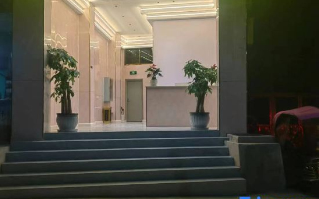 Dongyang Junyue Hotel
