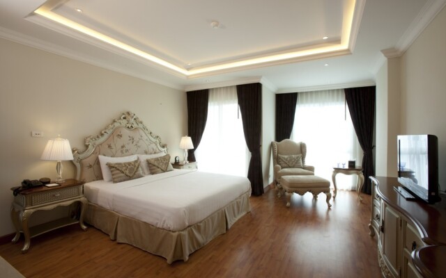 LK The Empress Pattaya