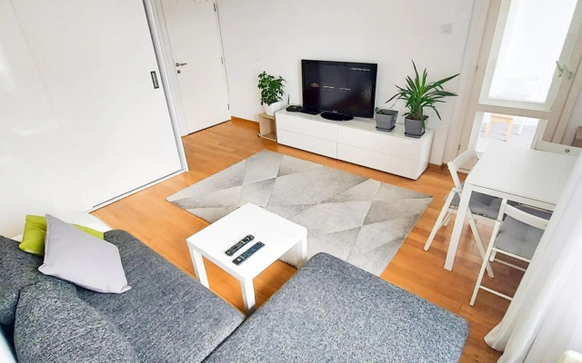 High White Apartments