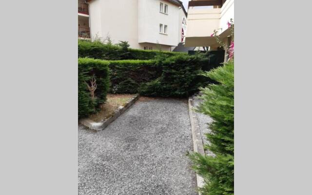 appartement T2 cabine en RDC avec terrasse