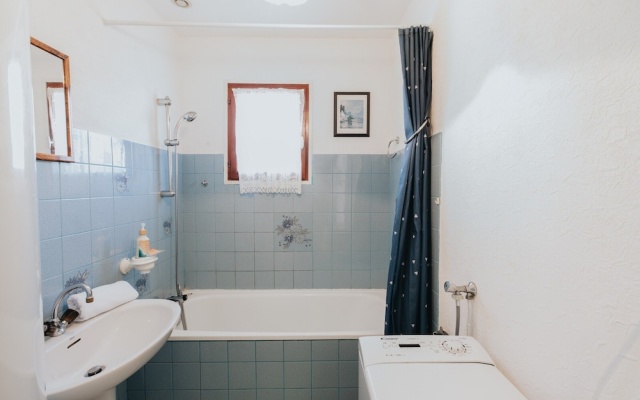 Charming Holiday Home in Porspoder