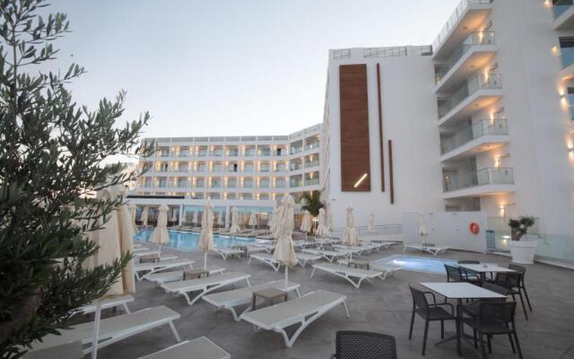 Evalena Beach Hotel