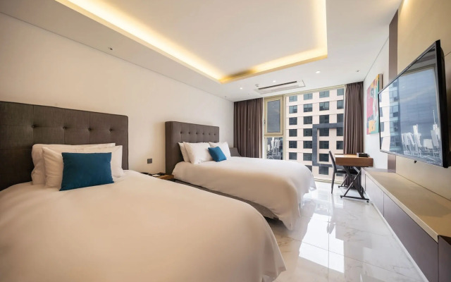 SweetMay Jeju Hotel