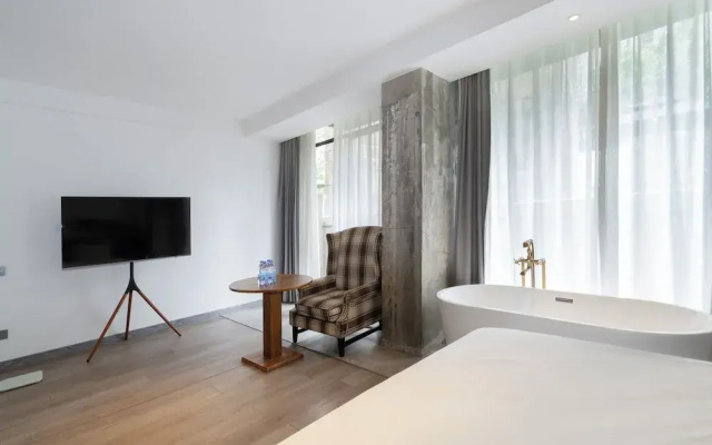 24H COLOR HOTEL  Minjie Road