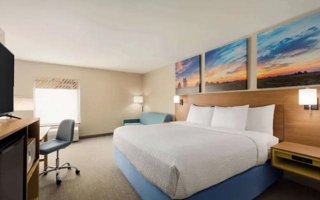 Days Inn by Wyndham Hillsboro