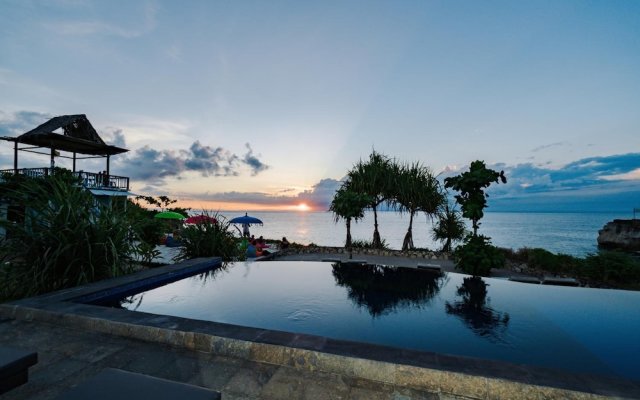 Dodol Lembongan Cliff Sunset