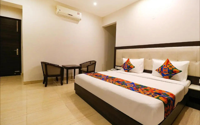 Fabhotel Oyster Villa