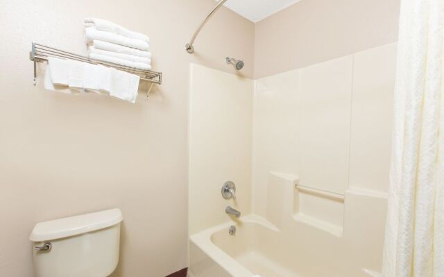 Super 8 Motel - Belleville