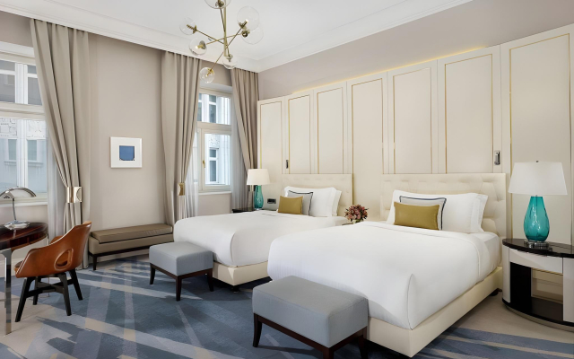 Отель Al Habtoor Palace Budapest
