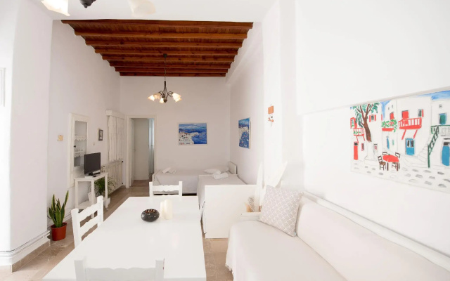 Eleanna's Mykonos