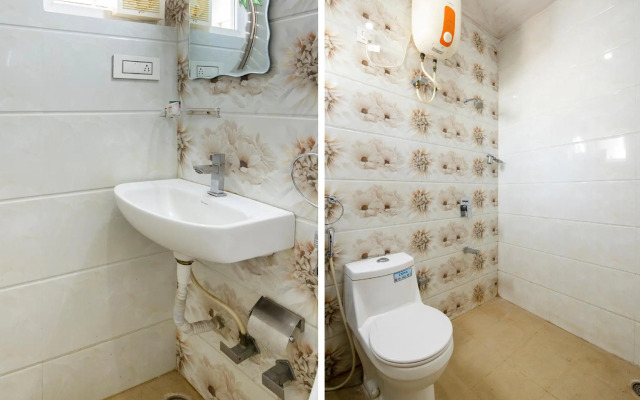 Capital O 68975 The Blueberry's