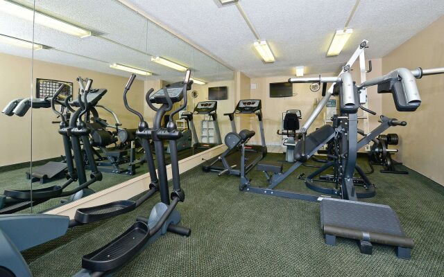 Hotel Red Rose by Townhouse Covington I-64